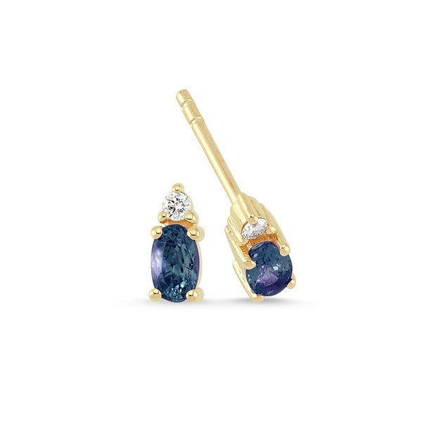 Petit øreringe i 14 kt guld med ovale blå safirer og 0,05 ct diamanter fra Nuran.